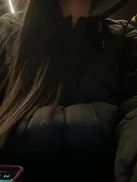 Isabella21  online show from March 1, 2026, 12:32 am