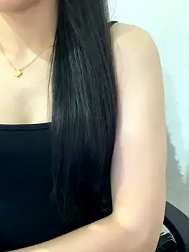 JennyQueen18 online show from November 13, 2025, 4:38 am