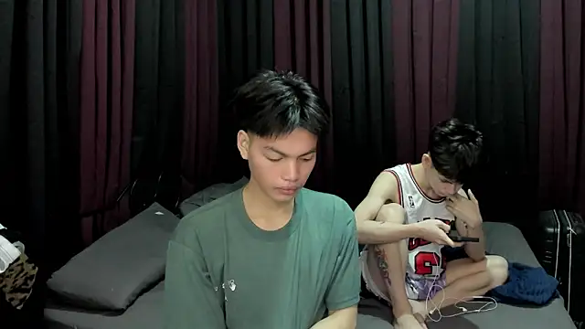 hotfreshdior online show from December 16, 2025, 7:40 pm