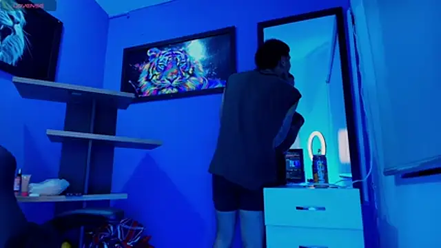 Thonixxx mr online show from March 19, 2026, 4:01 am