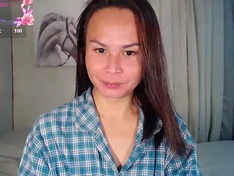 holly bitch online show from January 12, 2026, 2:18 am