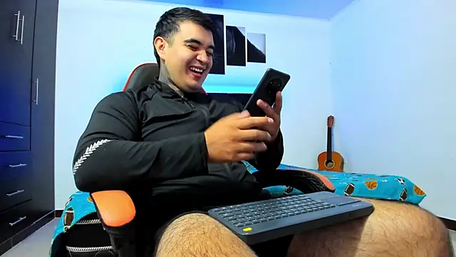 thiago  cp01 online show from March 10, 2026, 7:01 am