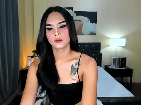 CallaWang online show from June 3, 2026, 6:12 pm