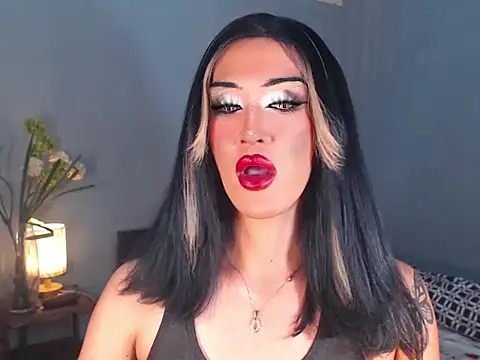 AleinaCroft online show from December 1, 2025, 4:13 am