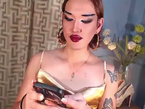 AleinaCroft online show from February 23, 2026, 9:32 am