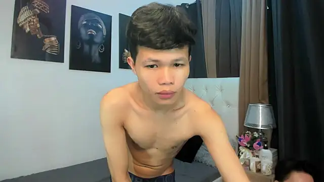 crazyasiantwink online show from January 10, 2026, 4:24 pm