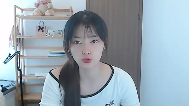 Snapshot of Mimi-cnbaby chatting on April 12, 2026, 4:16 am Mimi-cnbaby online show from April 12, 2026, 4:16 am