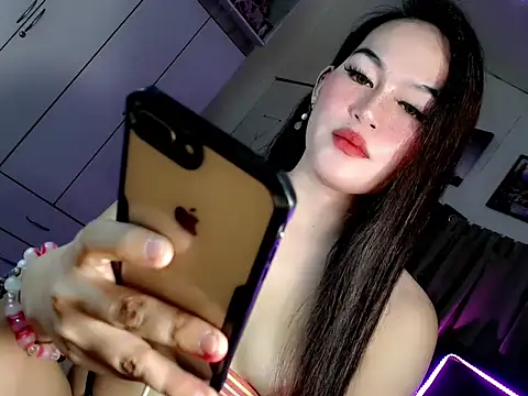 Snapshot of Miss_twinny21 chatting on September 22, 2025, 7:03 am Miss twinny21 online show from September 22, 2025, 7:03 am