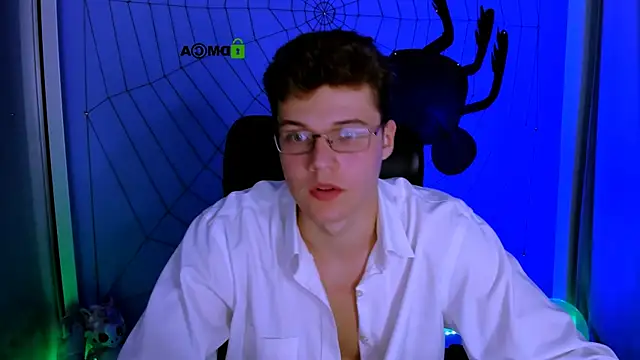 lucas long  online show from October 23, 2025, 6:50 pm