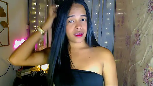 Snapshot of Lorainnelustts chatting on February 10, 2026, 3:38 am Lorainnelustts online show from February 10, 2026, 3:38 am