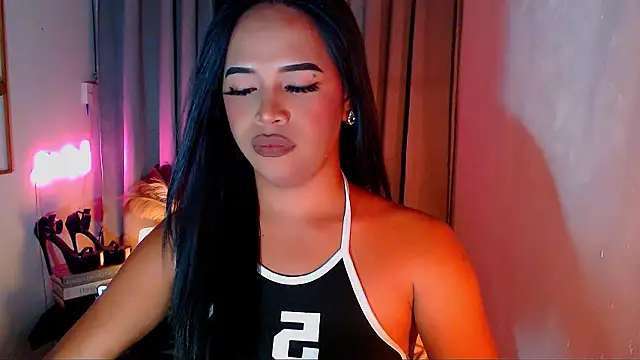 Snapshot of Lorainnelustts chatting on February 3, 2026, 3:15 am Lorainnelustts online show from February 3, 2026, 3:15 am