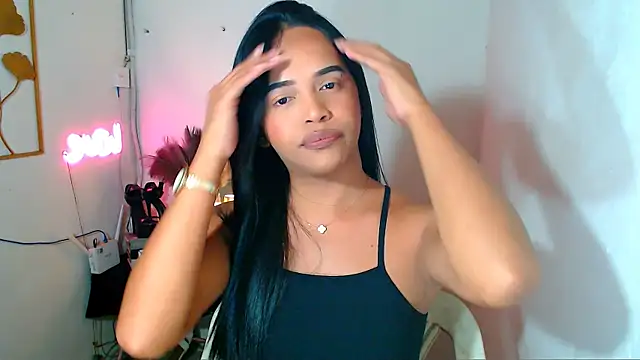 Snapshot of Lorainnelustts chatting on March 4, 2026, 12:18 am Lorainnelustts online show from March 4, 2026, 12:18 am