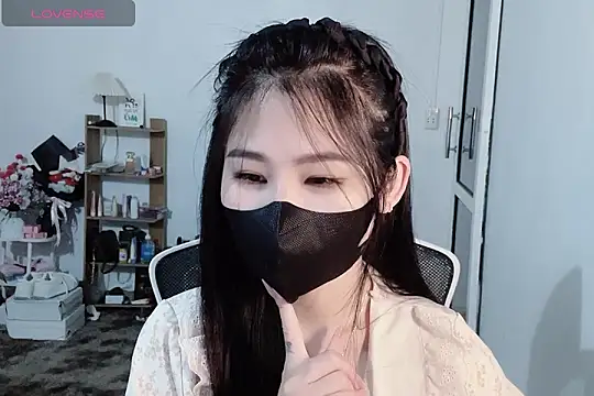    Daisy    online show from November 21, 2025, 7:40 am