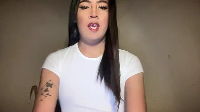 Snapshot of fallon_empress143 chatting on October 5, 2025, 4:47 am fallon empress143 online show from October 5, 2025, 4:47 am