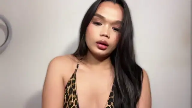 sweetmika21 online show from March 26, 2026, 5:11 pm