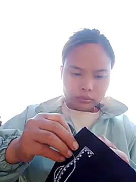 CloudyChu online show from November 23, 2025, 4:22 am