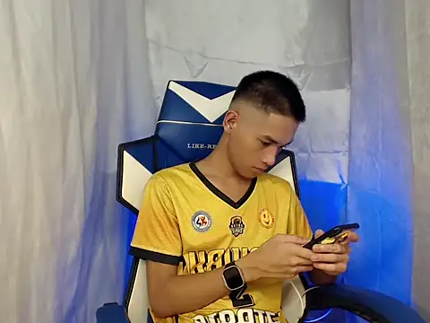 riks tyler online show from February 17, 2026, 12:35 pm