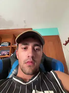 aavrdvh33 online show from November 2, 2025, 12:21 pm