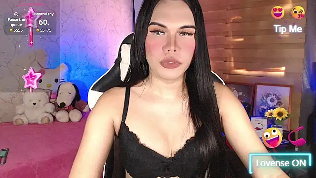 Snapshot of TssluttyNikka chatting on April 9, 2026, 7:47 am TssluttyNikka online show from April 9, 2026, 7:47 am