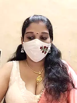 amelia-rani online show from November 18, 2025, 5:49 pm