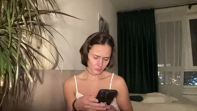 Snapshot of Gidelii chatting on October 3, 2025, 6:20 pm Gidelii online show from October 3, 2025, 6:20 pm