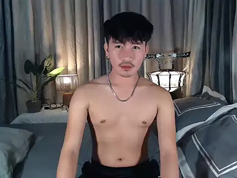 cute richard24 online show from October 28, 2025, 4:28 pm