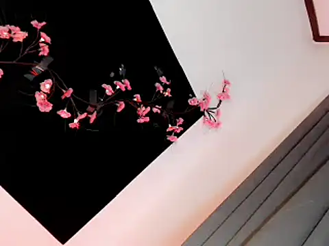 Baby sabrina19 online show from November 12, 2025, 8:01 pm