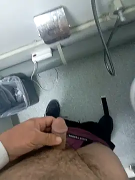 Snapshot of hassan8111 chatting on March 1, 2026, 8:53 pm hassan8111 online show from March 1, 2026, 8:53 pm