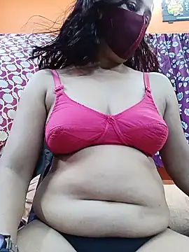 Snapshot of Hotpuja25 chatting on June 3, 2026, 3:17 pm Hotpuja25 online show from June 3, 2026, 3:17 pm