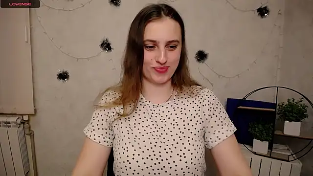 AmandaDimond  online show from April 27, 2026, 10:02 am