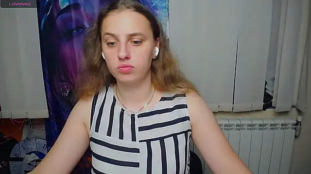 Snapshot of AmandaDimond_ chatting on June 11, 2026, 12:35 pm AmandaDimond online show from June 11, 2026, 12:35 pm