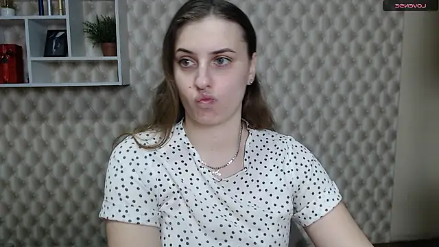 AmandaDimond  online show from January 12, 2026, 12:12 pm