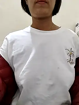 love sexy090 online show from November 5, 2025, 12:19 pm