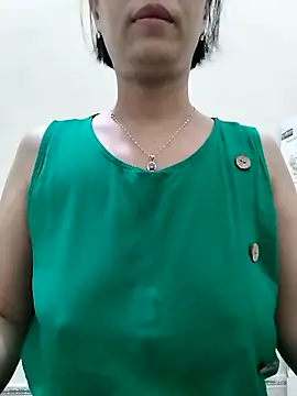 love sexy090 online show from June 4, 2026, 12:15 am