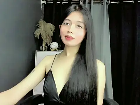 LexiLove online show from November 17, 2025, 12:20 pm