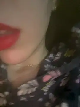 Mimisixo online show from November 2, 2025, 3:17 pm