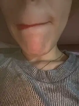 Mimisixo online show from November 5, 2025, 11:08 pm