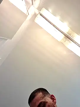 Cnutt310 online show from November 1, 2025, 12:21 pm