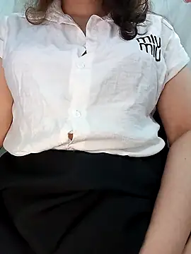 Ariana-Vy online show from January 17, 2026, 4:16 am