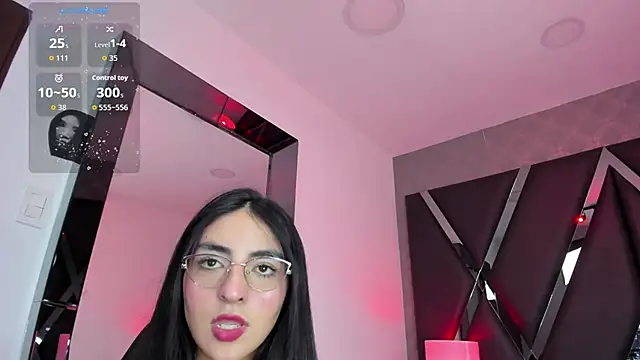 Snapshot of LennaBlair chatting on October 30, 2025, 9:55 pm LennaBlair online show from October 30, 2025, 9:55 pm