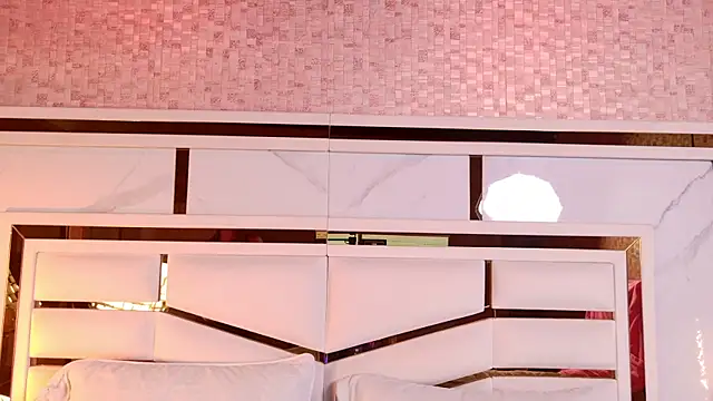 ambar rosse25 online show from November 6, 2025, 11:36 am