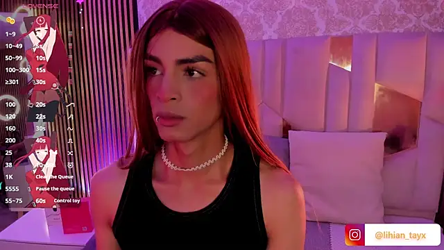 LIHIAN TAY online show from November 16, 2025, 3:33 am