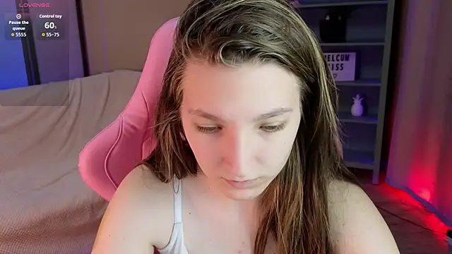 Mia Myles online show from September 24, 2025, 10:11 am