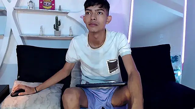 PRETTY SEX1 online show from November 1, 2025, 1:16 pm