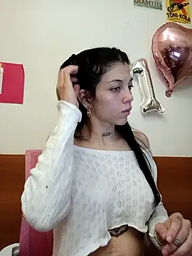 Snapshot of Paula_Alameda chatting on September 28, 2025, 9:55 pm Paula Alameda online show from September 28, 2025, 9:55 pm