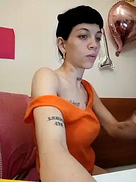 Snapshot of Paula_Alameda chatting on October 4, 2025, 3:41 am Paula Alameda online show from October 4, 2025, 3:41 am