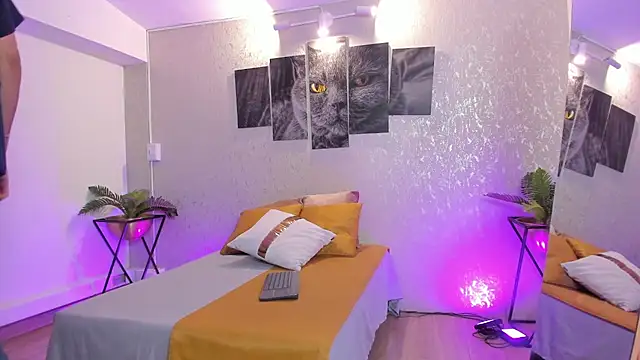 nils saint online show from November 11, 2025, 2:50 am