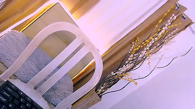 seductive nikki online show from October 26, 2025, 9:59 pm