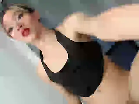 Snapshot of Your_Sweet_Cummer11 chatting on October 22, 2025, 10:41 pm Your Sweet Cummer11 online show from October 22, 2025, 10:41 pm