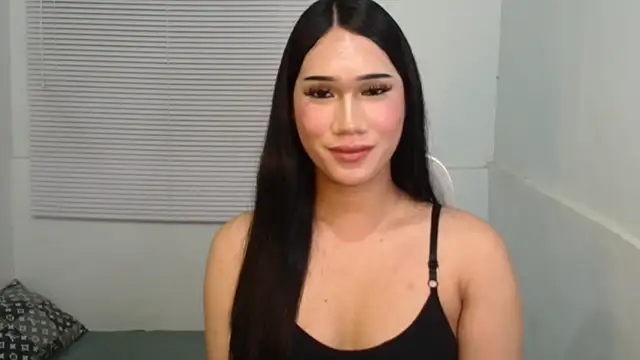 Snapshot of Leighs_Celine chatting on February 27, 2026, 5:35 pm Leighs Celine online show from February 27, 2026, 5:35 pm